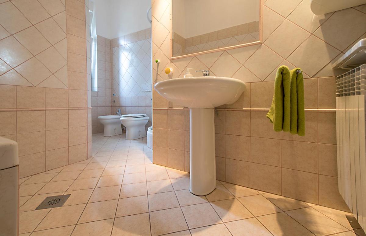 Guesthouse Centar 2 - Housity