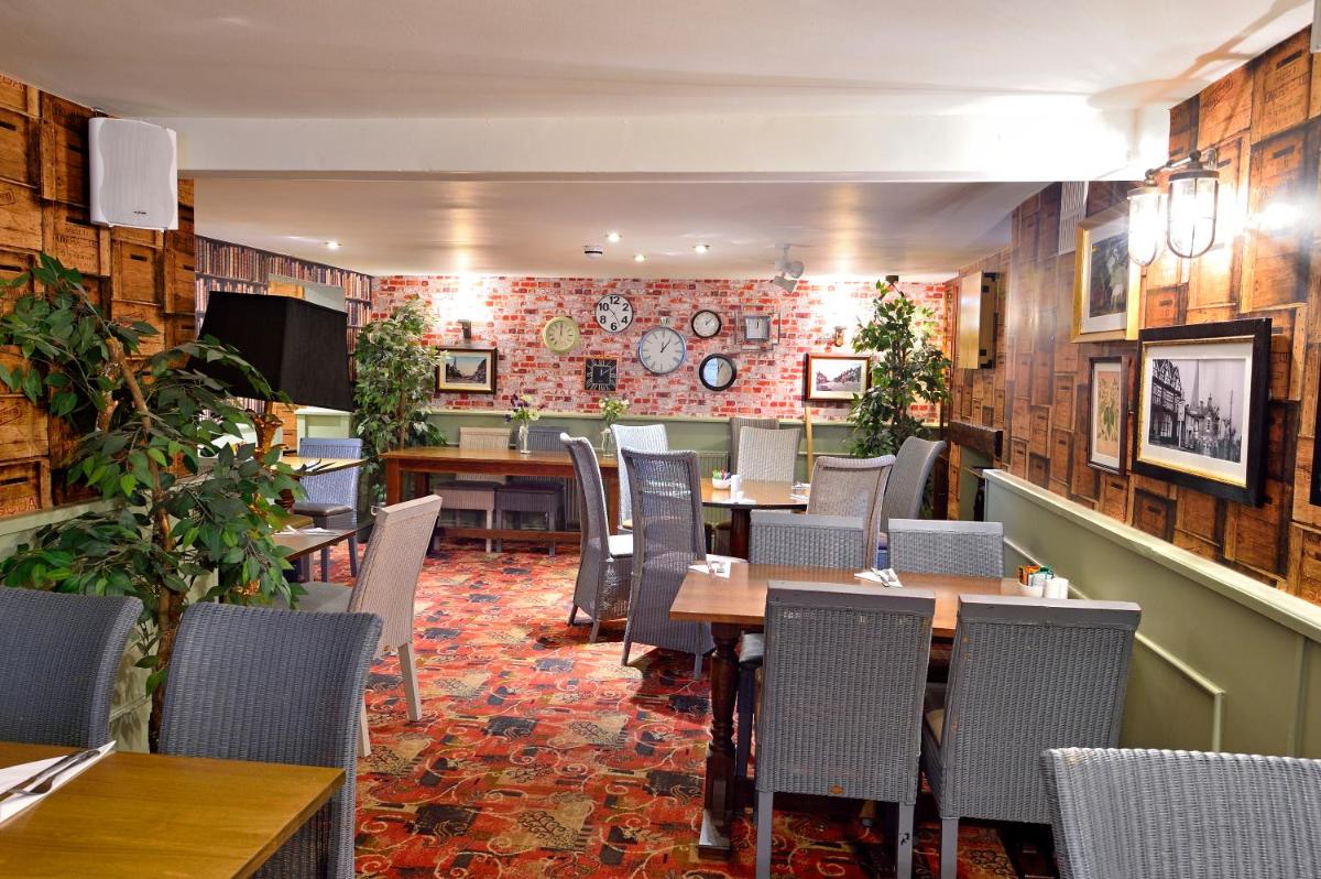 The Talbot Hotel - Housity