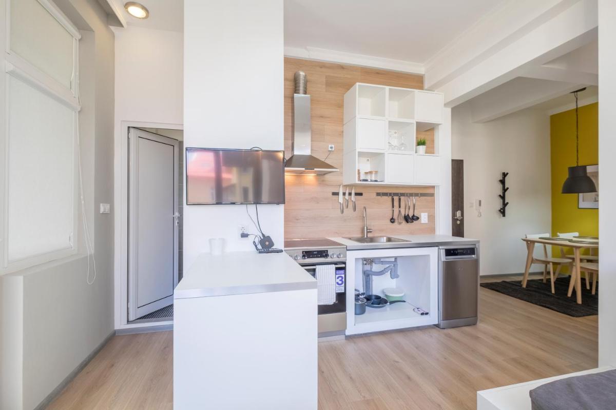 blueWaveplace - Contemporary Home in Center of Sofia - Housity