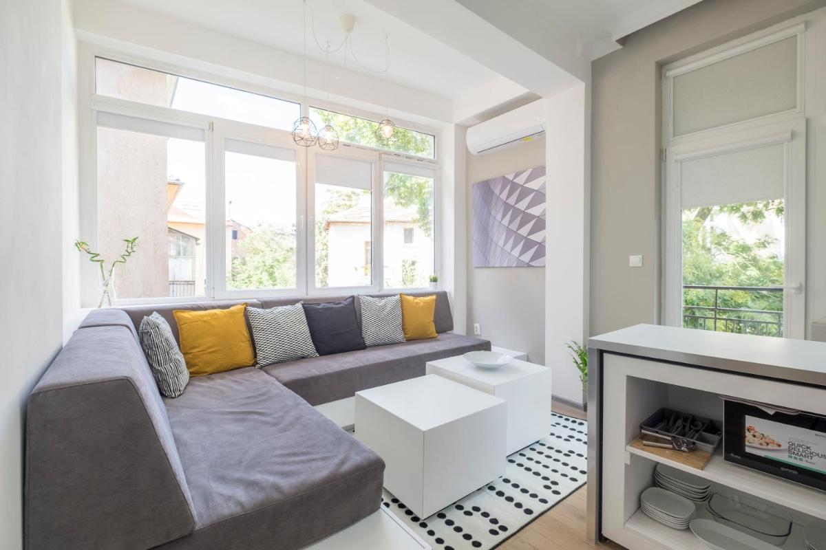 blueWaveplace - Contemporary Home in Center of Sofia - Housity