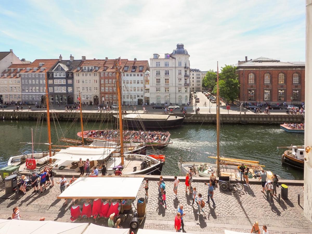 Authentic Copenhagen Apartment by Nyhavn - Housity