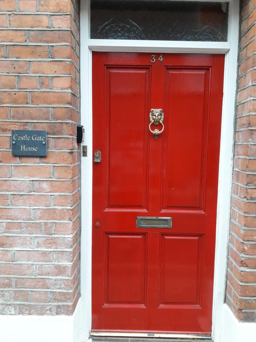 Castle Gate House Derry City Centre Townhouse STILL OPEN - Housity