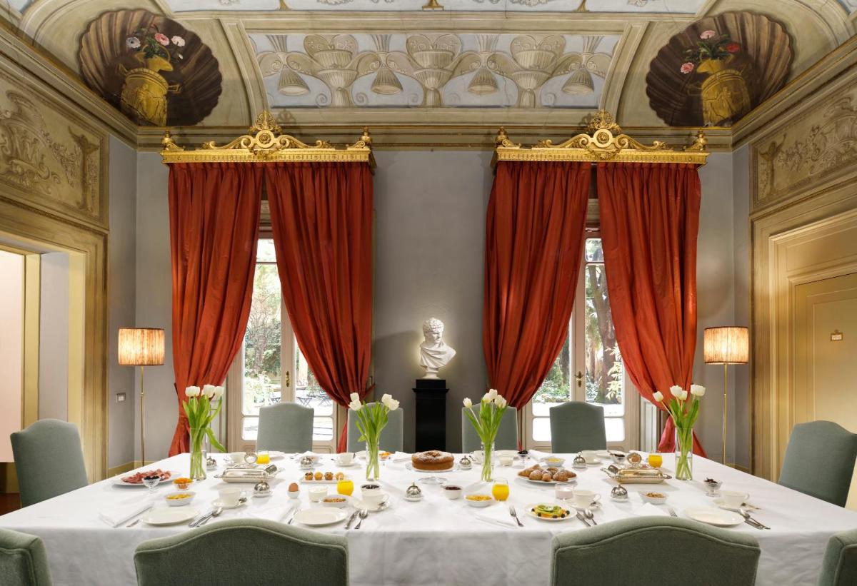 Al Palazzo del Marchese di Camugliano Residenza d'Epoca - Housity