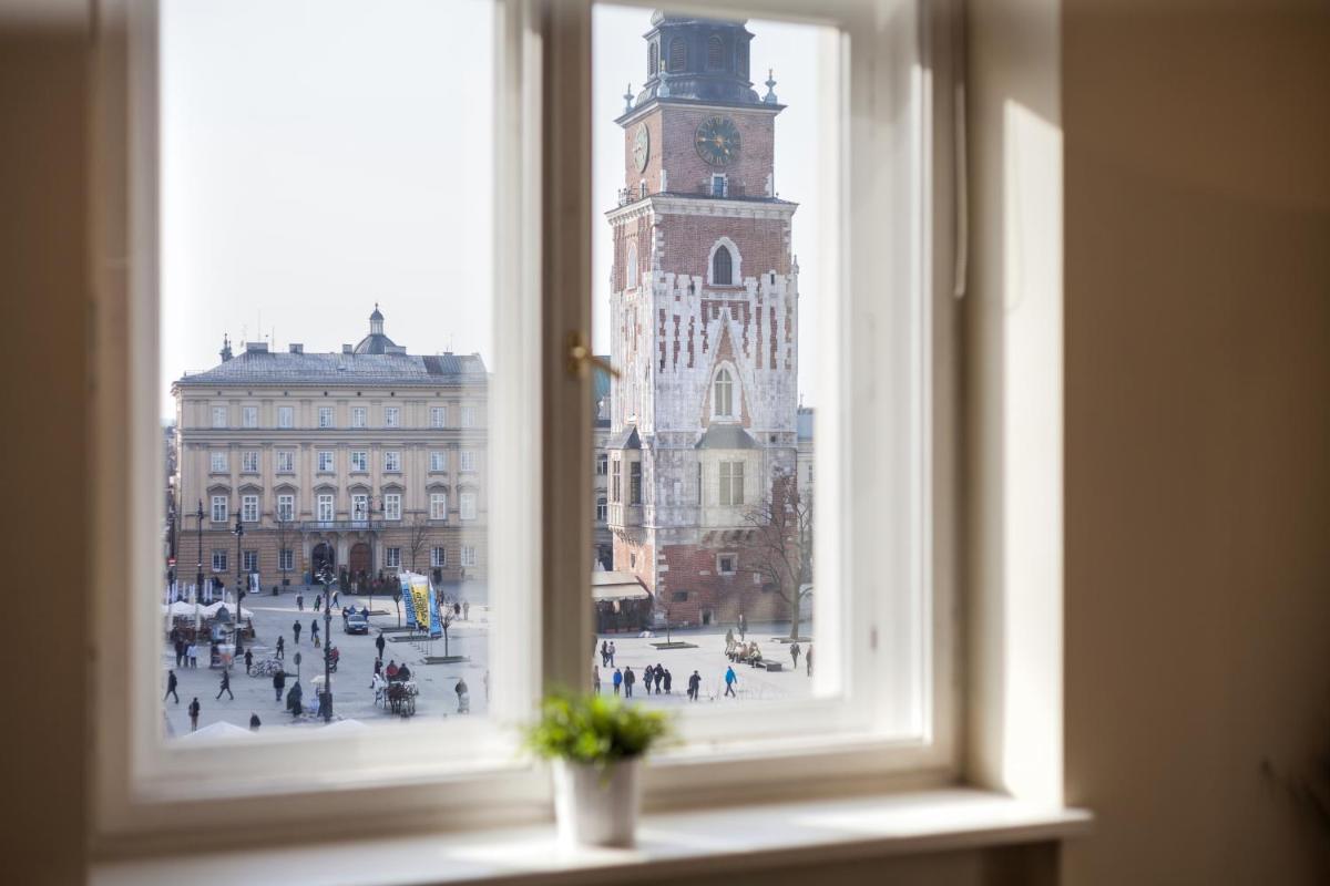 Venetian House Market Square Aparthotel - Housity