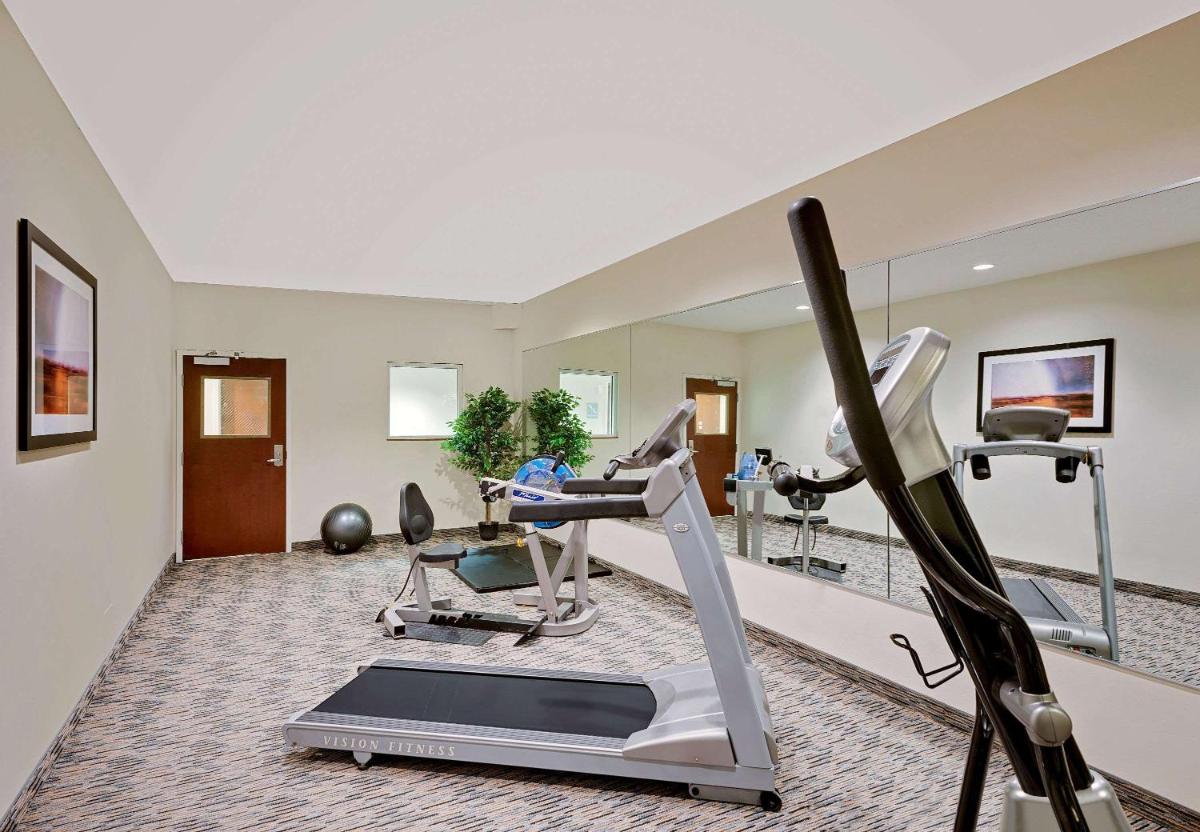 Suitetrails - Microtel Inn and Suites by Wyndham - Geneva