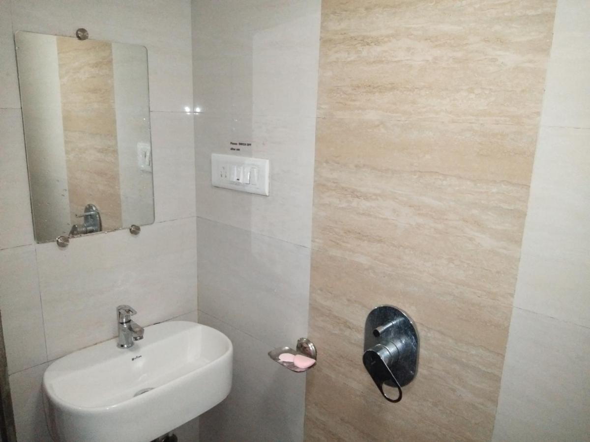 golden dormitory - Housity