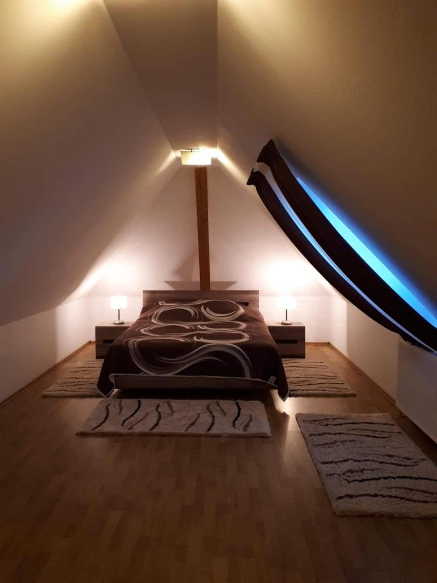 Central Apartman - Housity