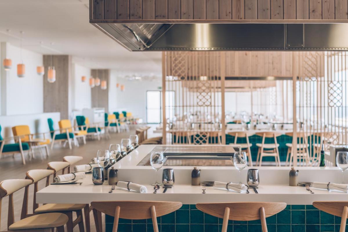 Un restaurante o sitio para comer en Iberostar Selection Fuerteventura Palace