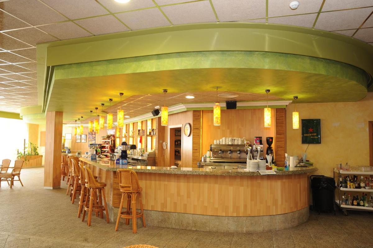 Hotel La Rápita - Housity