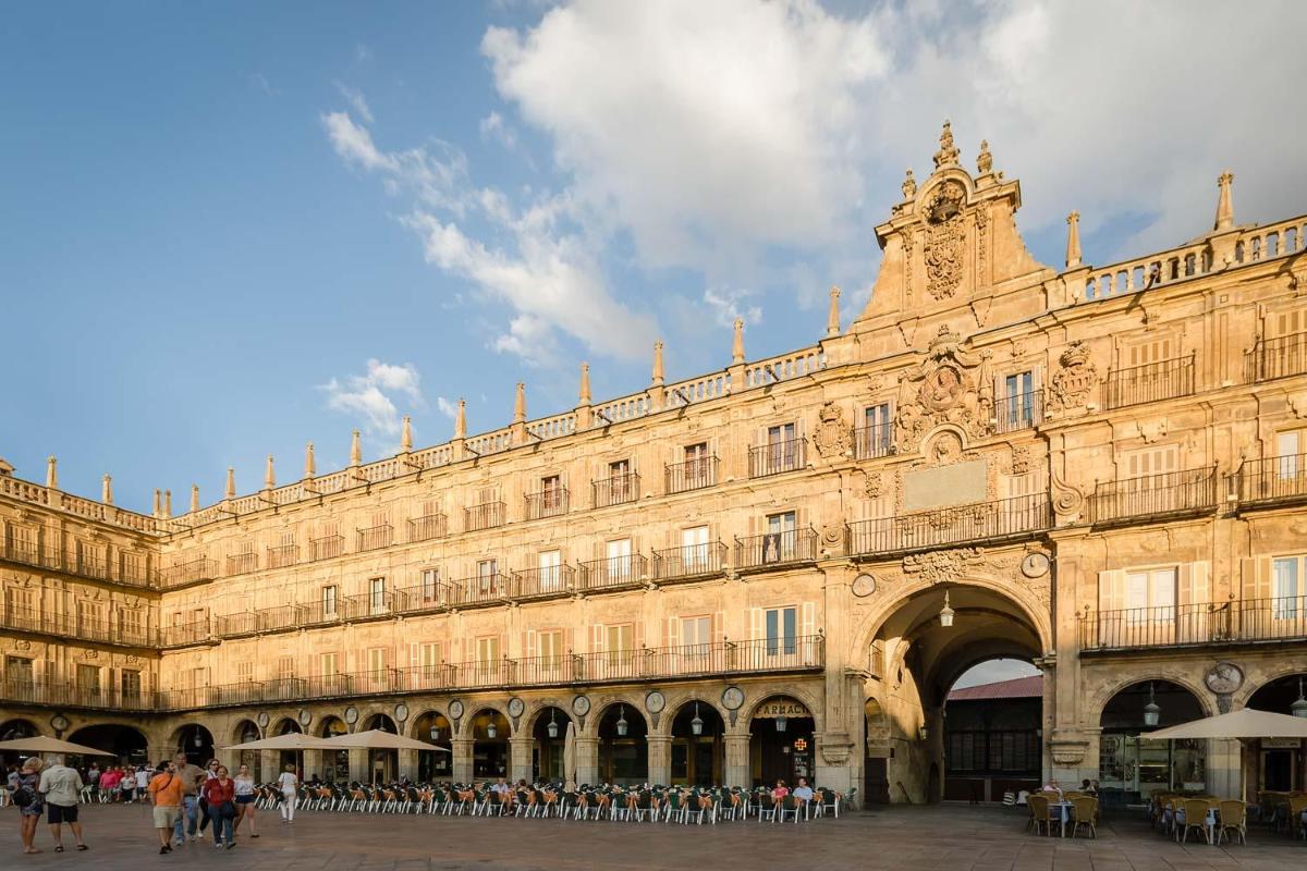 Salamanca Luxury Plaza - Housity