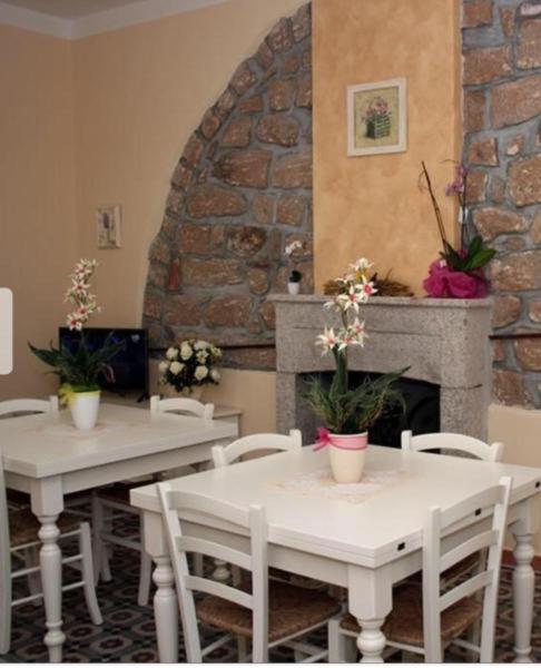Guest House Le Gemelle - Housity