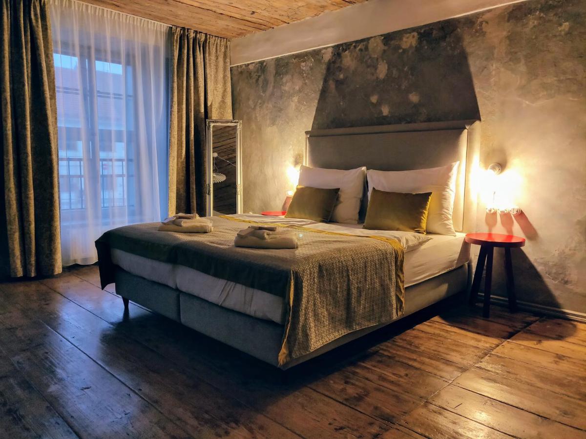 Hotel Kocour - Housity
