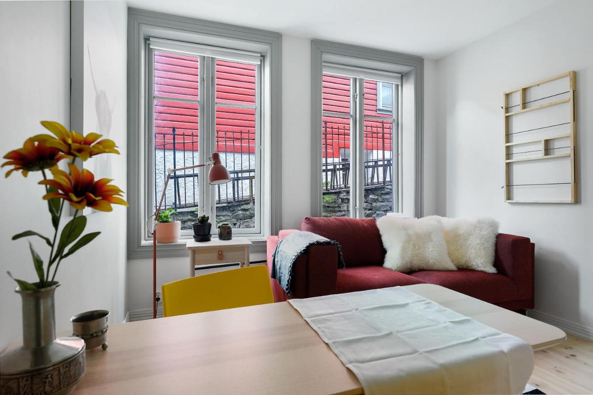 LO Apartments - Housity