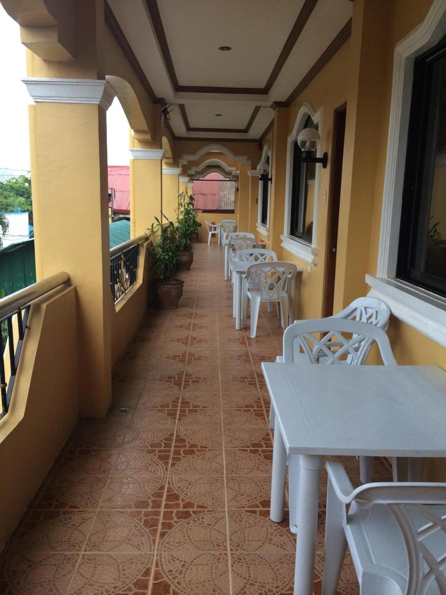 Sunrise Apartelle - Housity