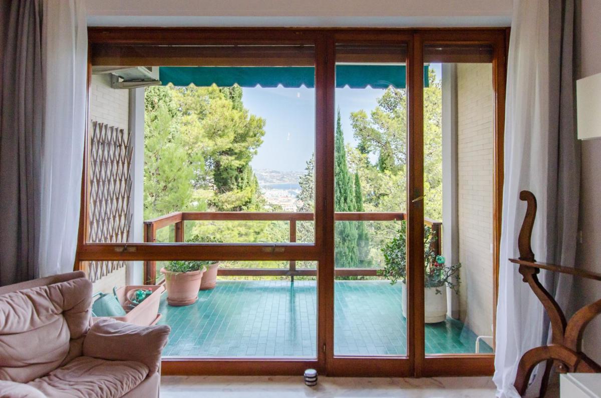 Suitetrails - Luxury Apartment with bay view