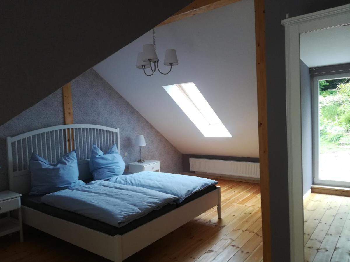 Ferienhof"WaldEsel Rippersroda" - Housity