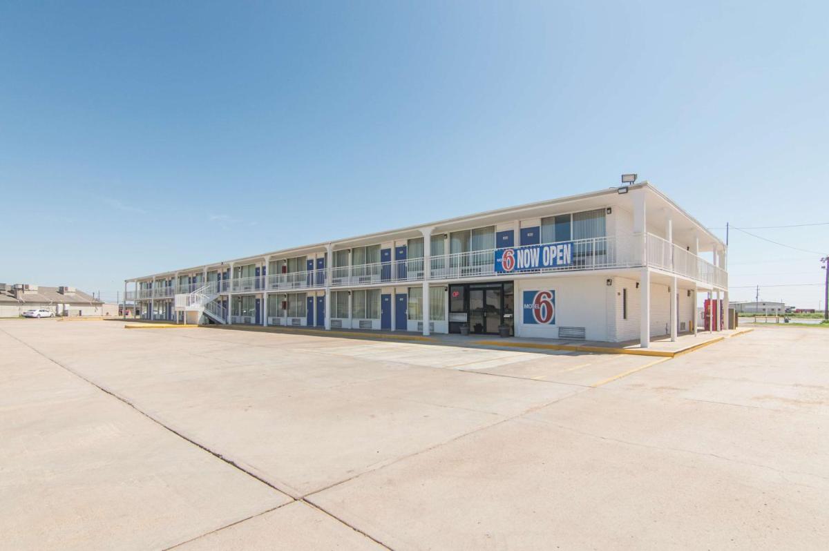 Motel 6-Liberal, KS - Housity