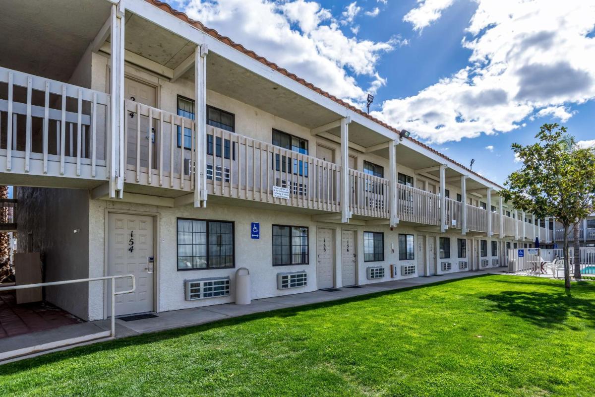 Studio 6-Buttonwillow, CA - Housity