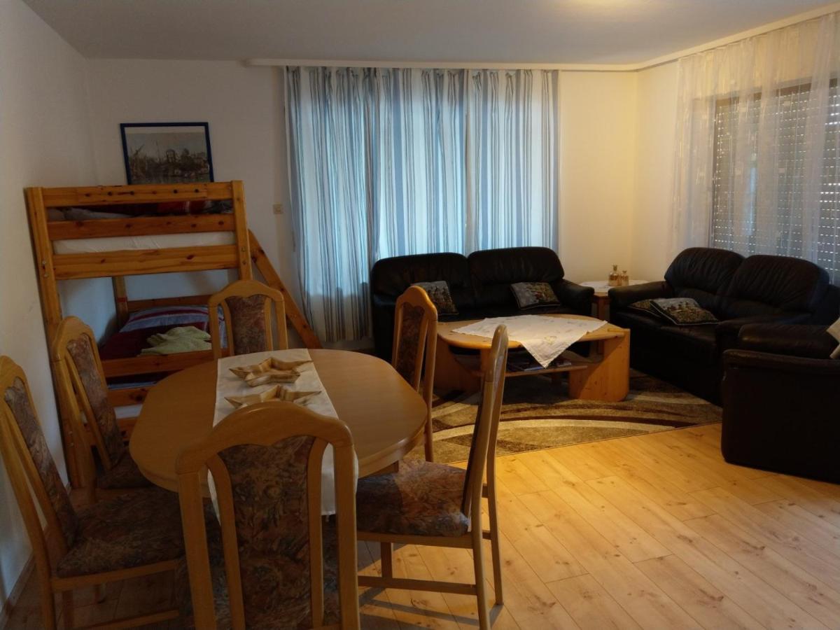 Ferien Paradies - Housity