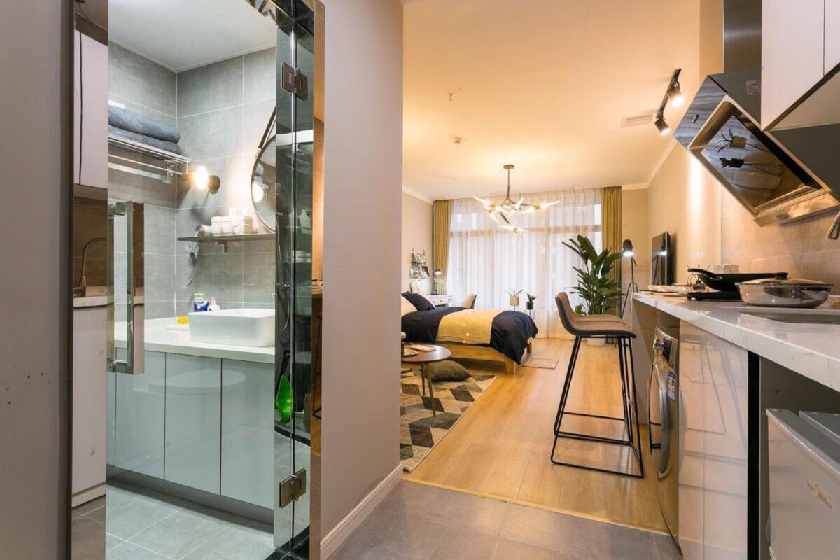 Wuhan Wuchang·Star City· Locals Apartment 00121940 - Housity