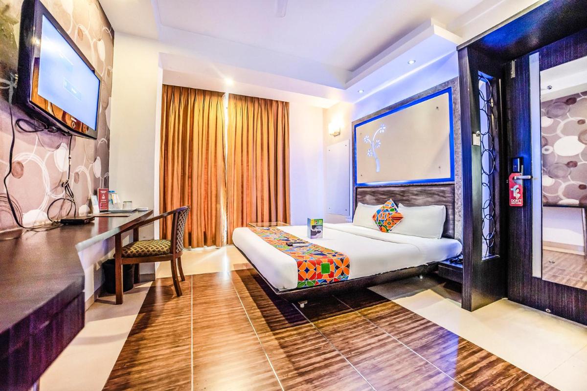 Rapid Lakme Executive Hotel - Housity