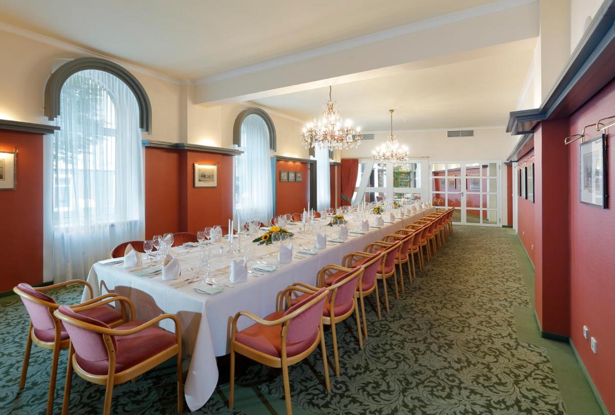 Gebhards Hotel - Housity