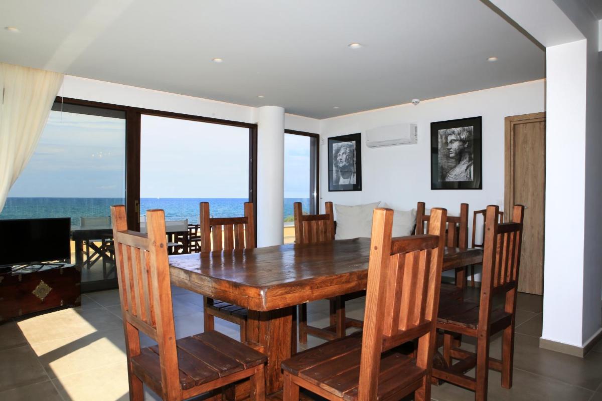 Suitetrails - Kimona Villa Seafront Swimming Pool Jacuzzi 6 Bedrooms 21 PAX Kouvohori Villas Crete