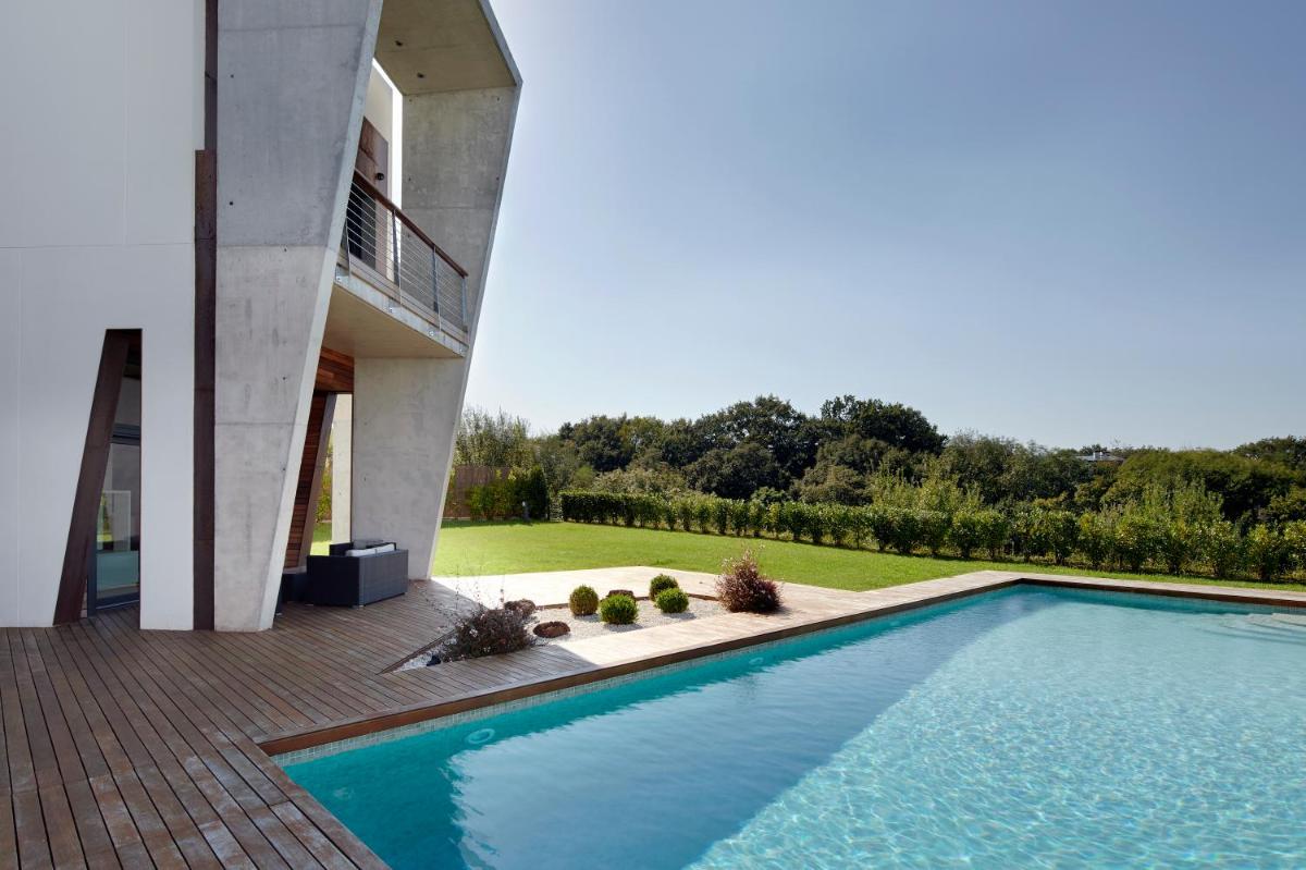 Villa Enea by FeelFree Rentals - Housity