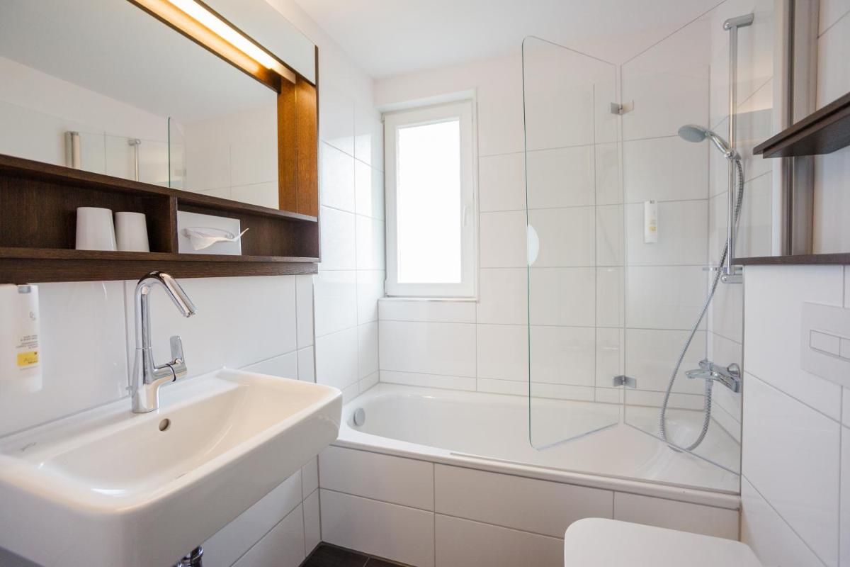 Oste-Hotel Superior - Housity