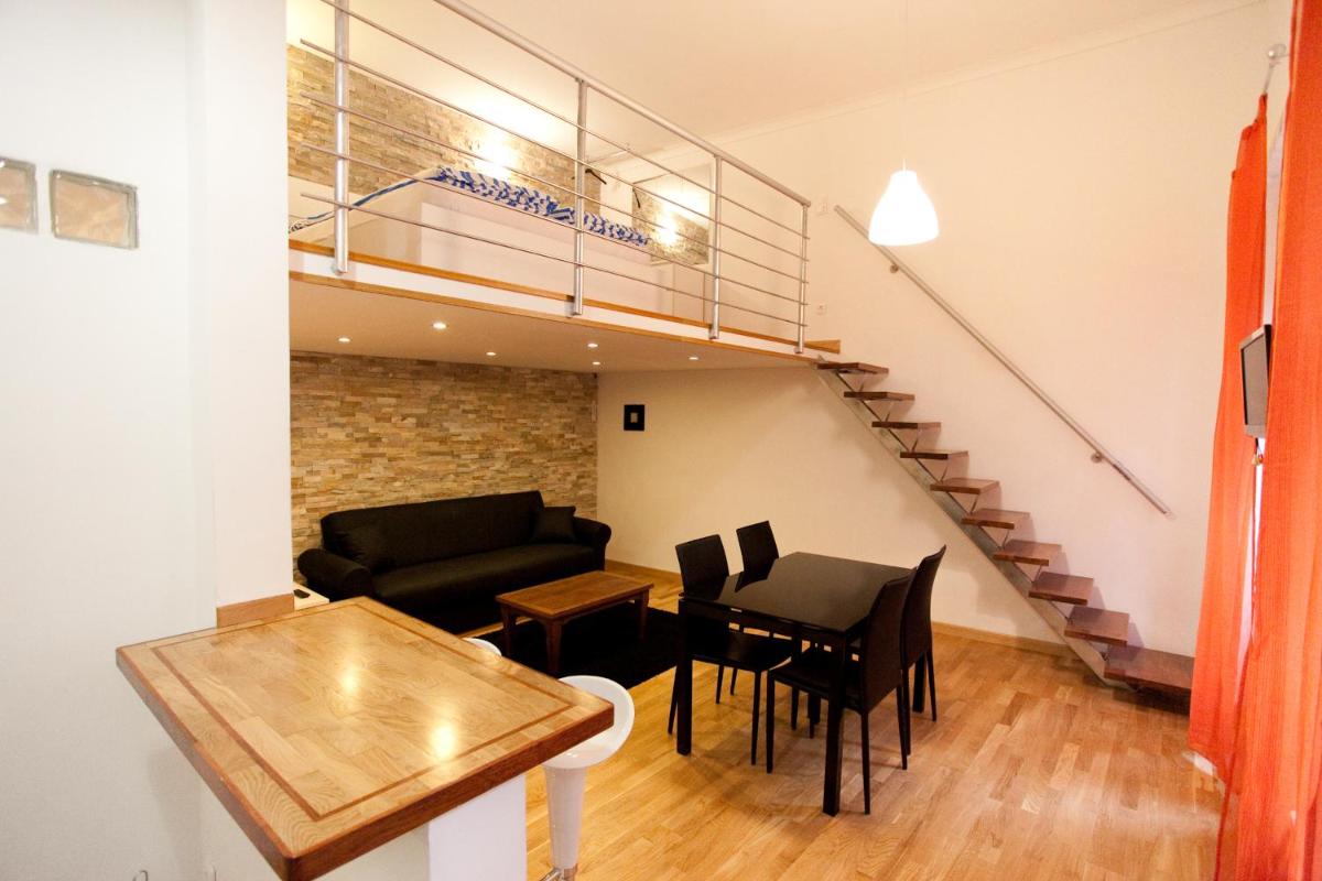 10 House - Housity