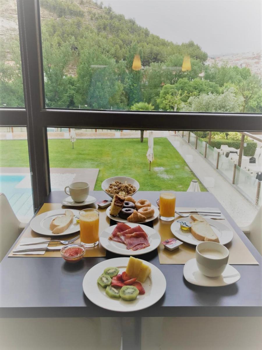Comida en o cerca de este hotel