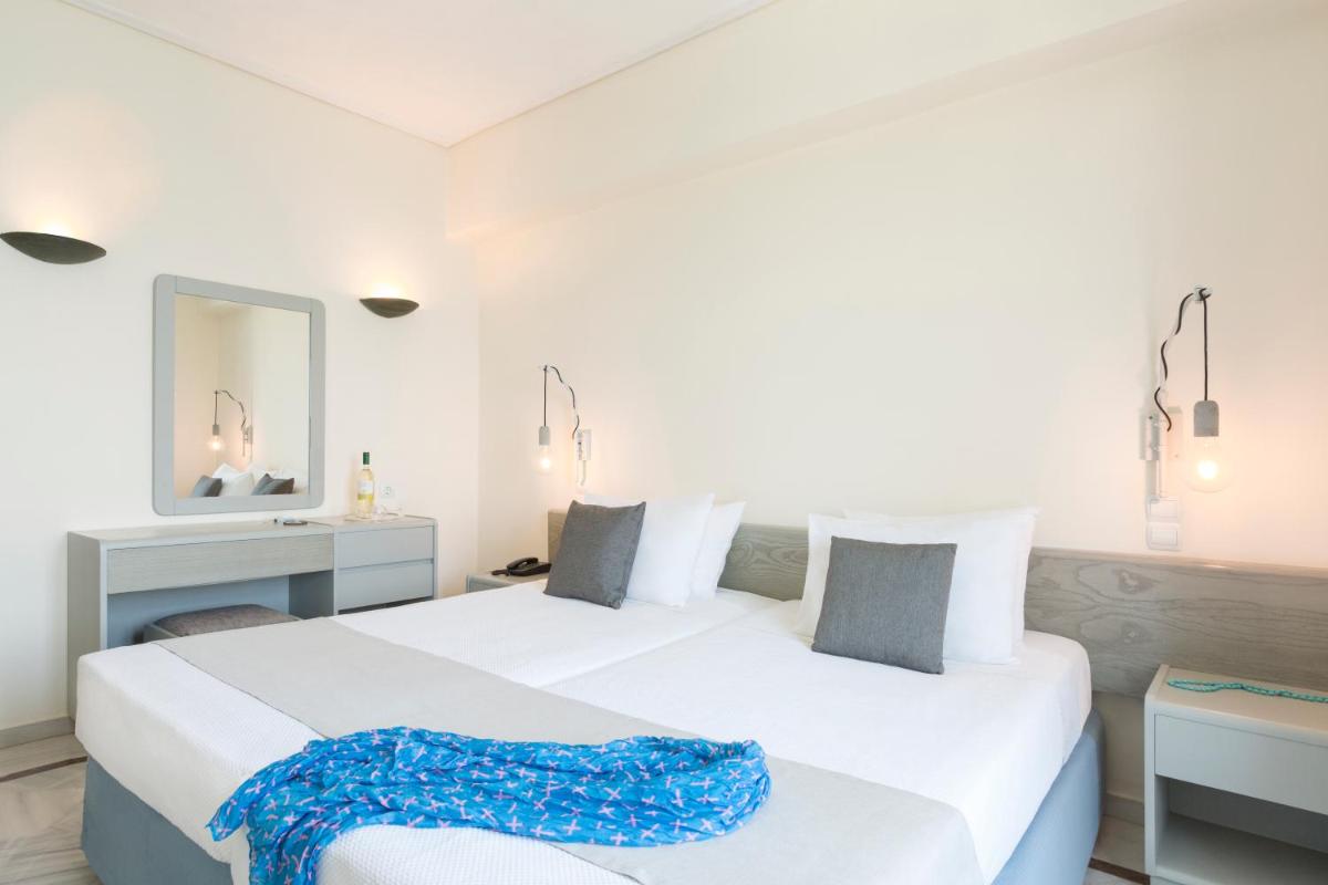Samaina Port Hotel - Housity