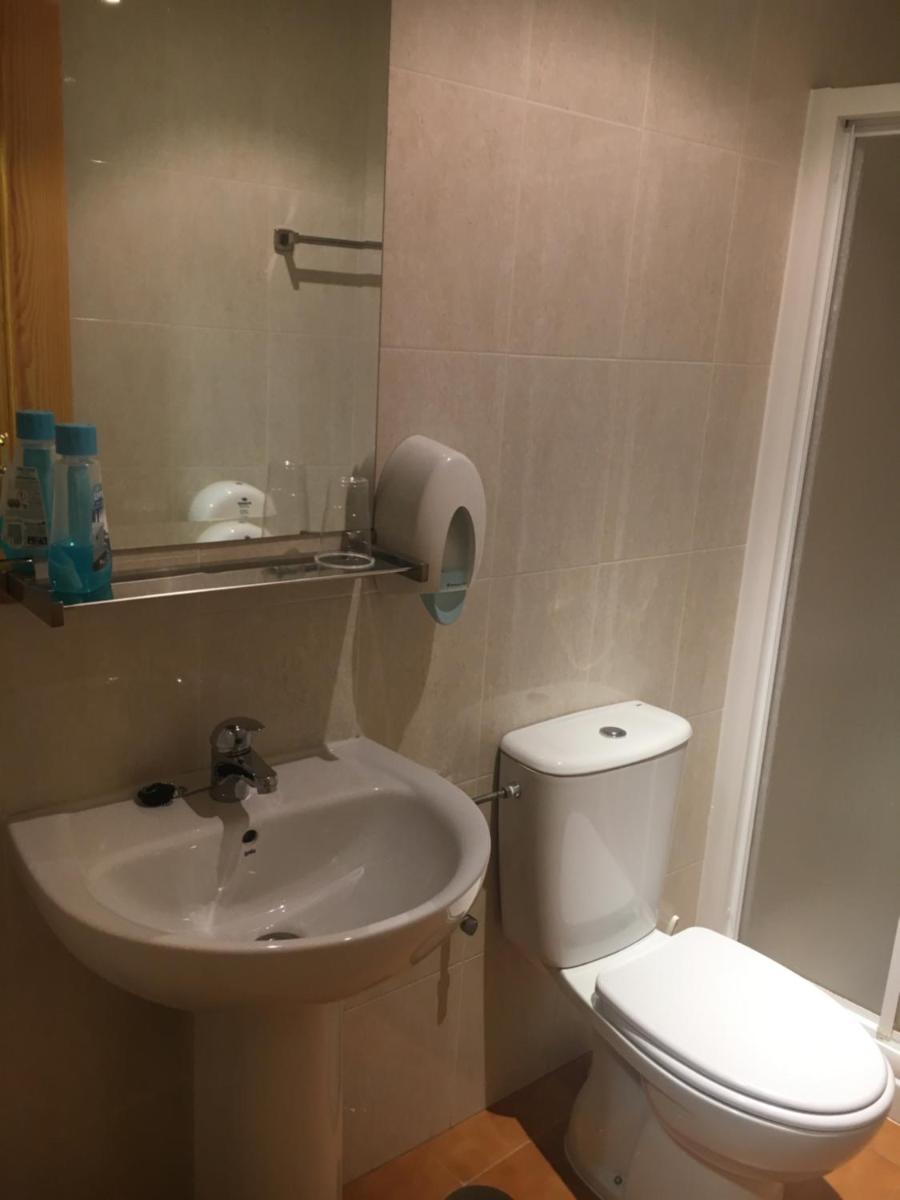 Hostal IMAGINATELO - Housity