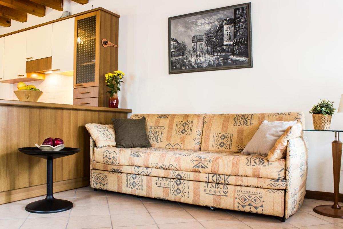 Casetta Carmine - Housity