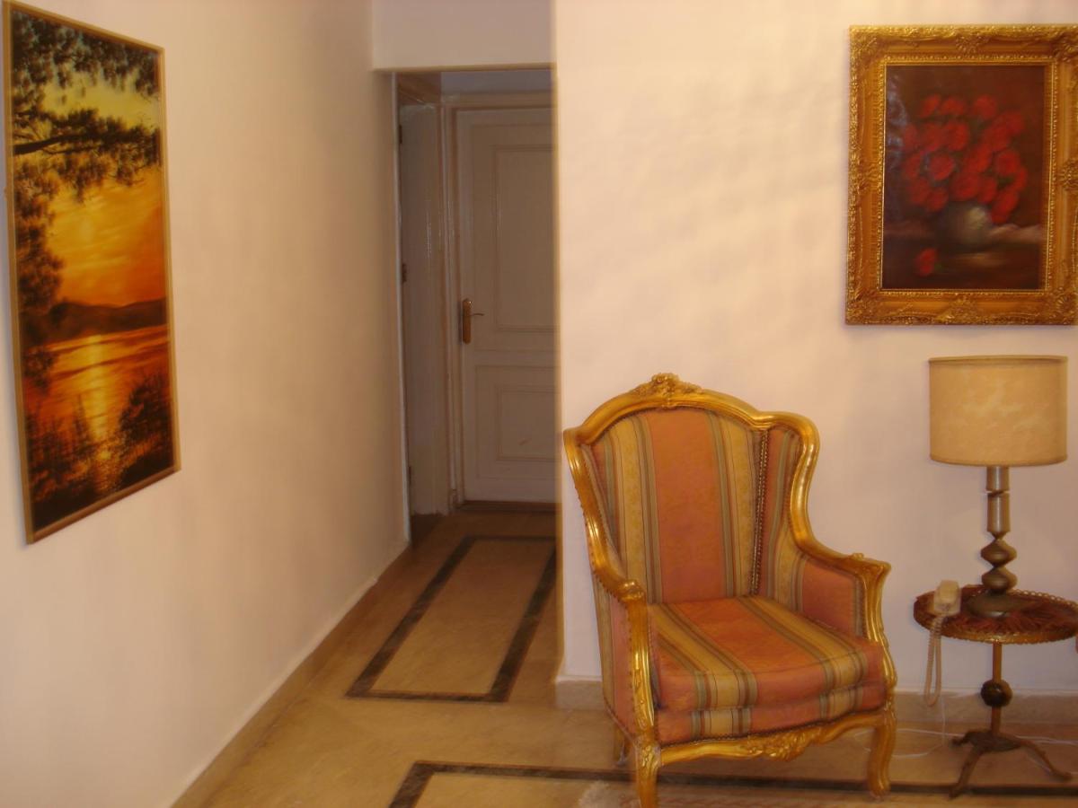Summer Sale Condo 7 Nights Min Stay - Housity
