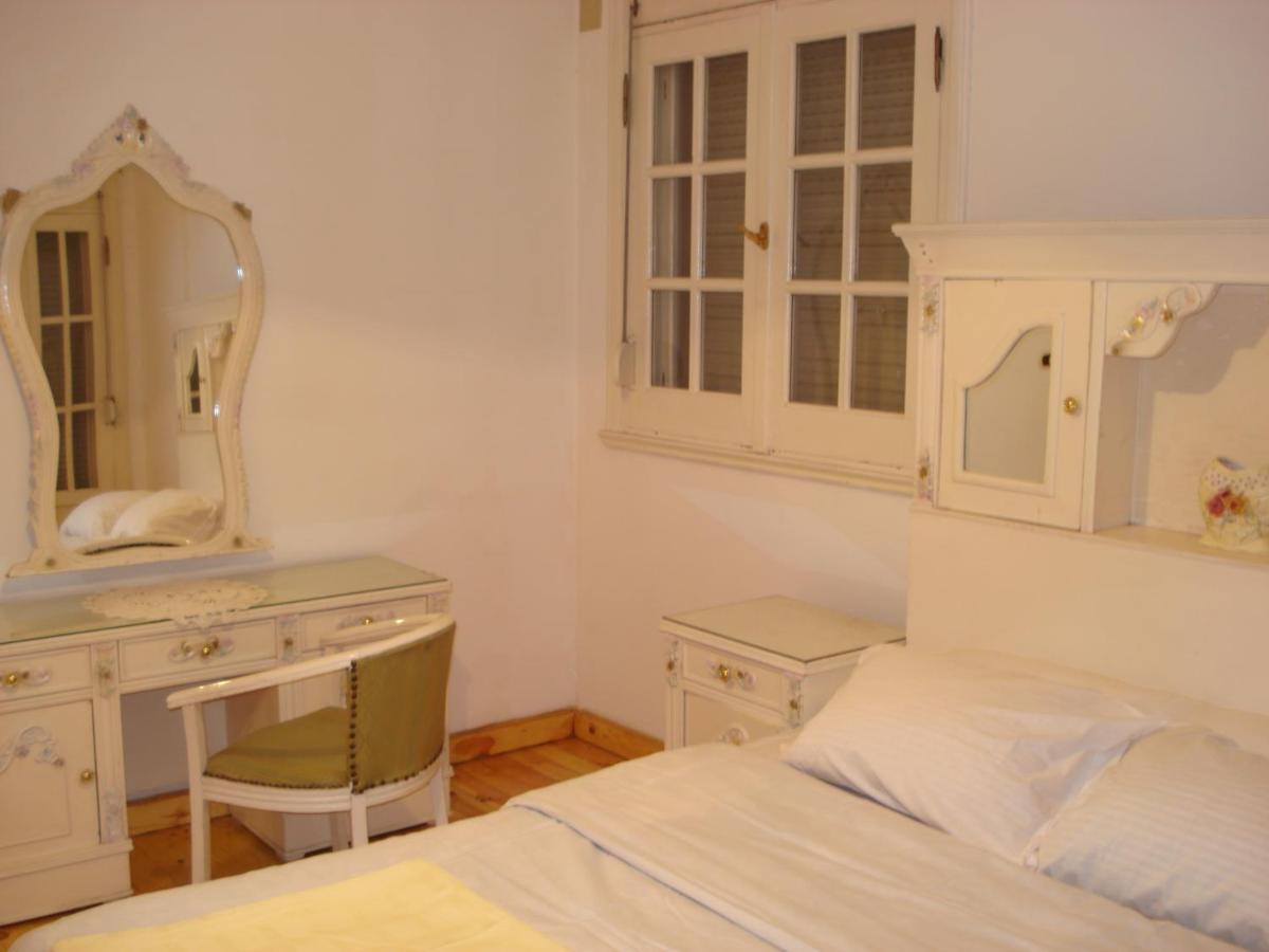 Summer Sale Condo 7 Nights Min Stay - Housity