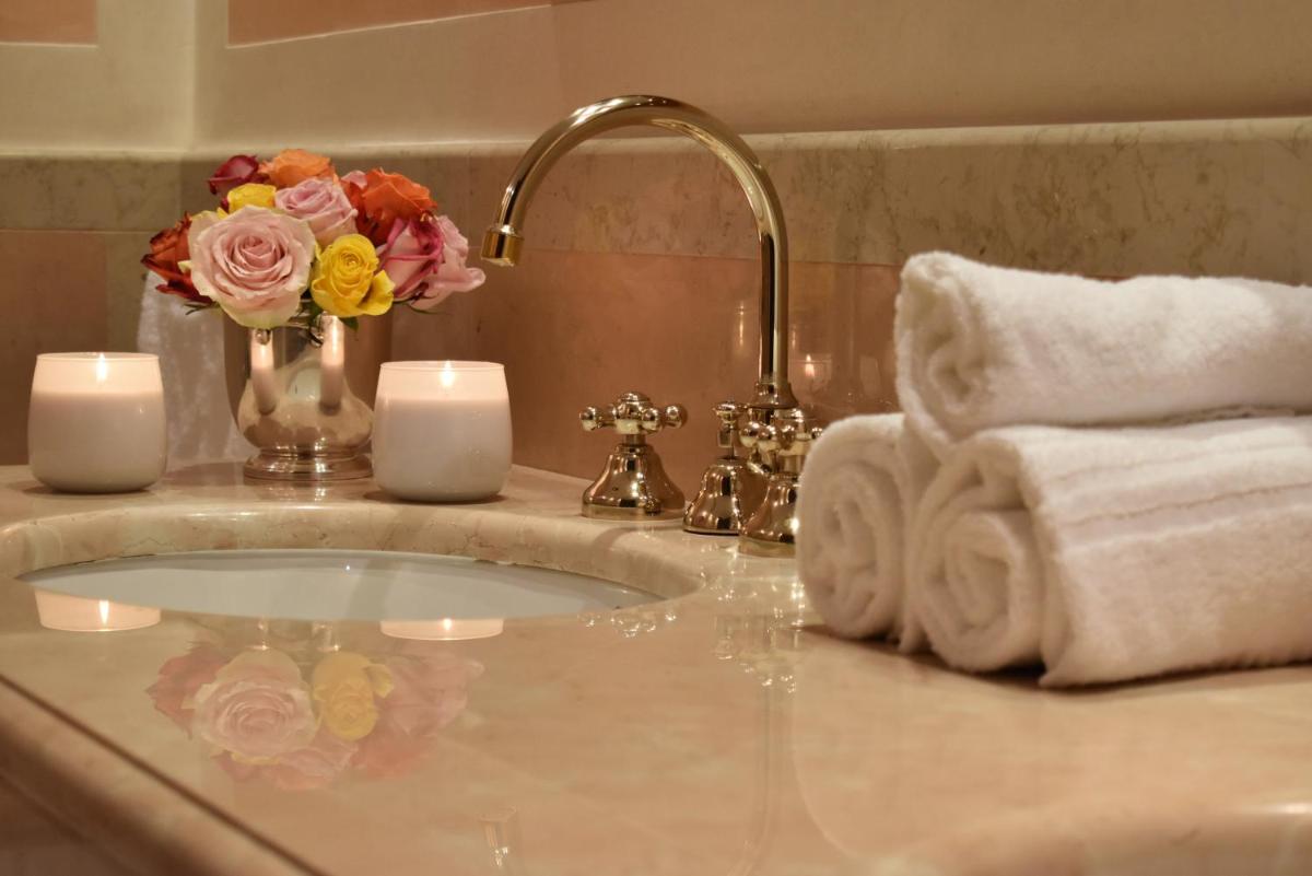 B&B Palazzina Mori - Luxury Bed and Breakfast - Housity