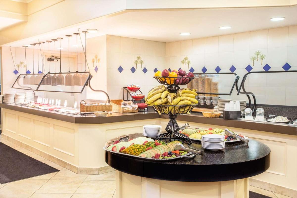 Plaza Hotel Fort Lauderdale - Housity