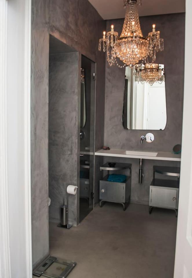 Suitetrails - Amazing Riverside Balcony 2Br Apartment