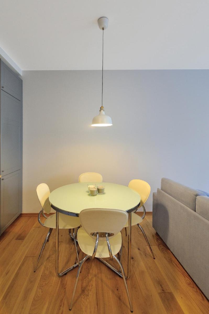 Cosy 1BD Apartment in Old Town by Hostlovers - Housity