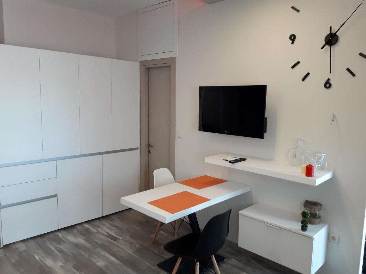 Studiosbank NIKOM A - Housity