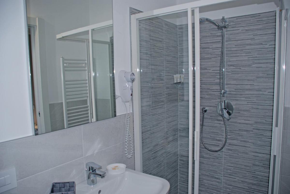 Bonne Nuit Guest House - Housity