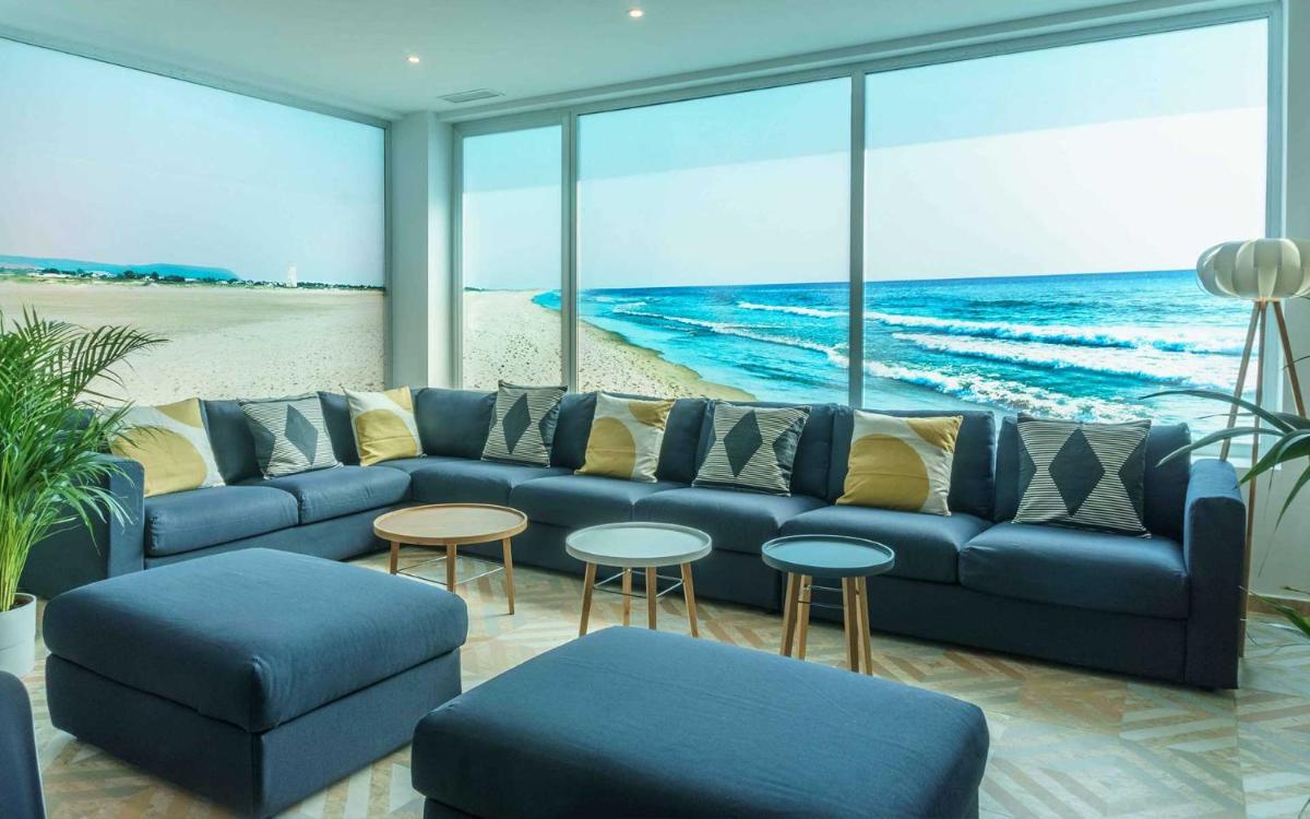 TAKE SURF Hostel Conil - Housity