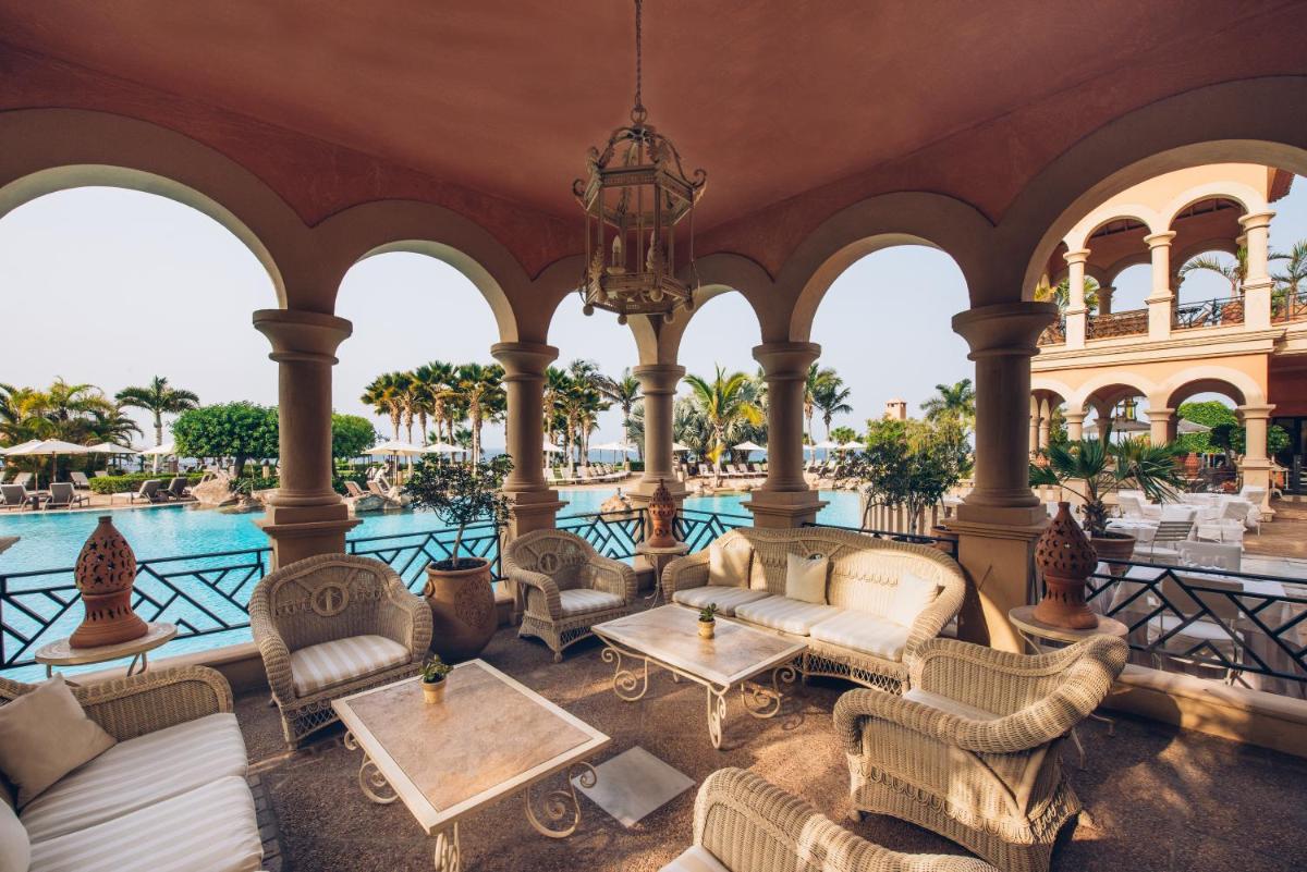 Piscina en o cerca de JOIA El Mirador by Iberostar -Adults Only