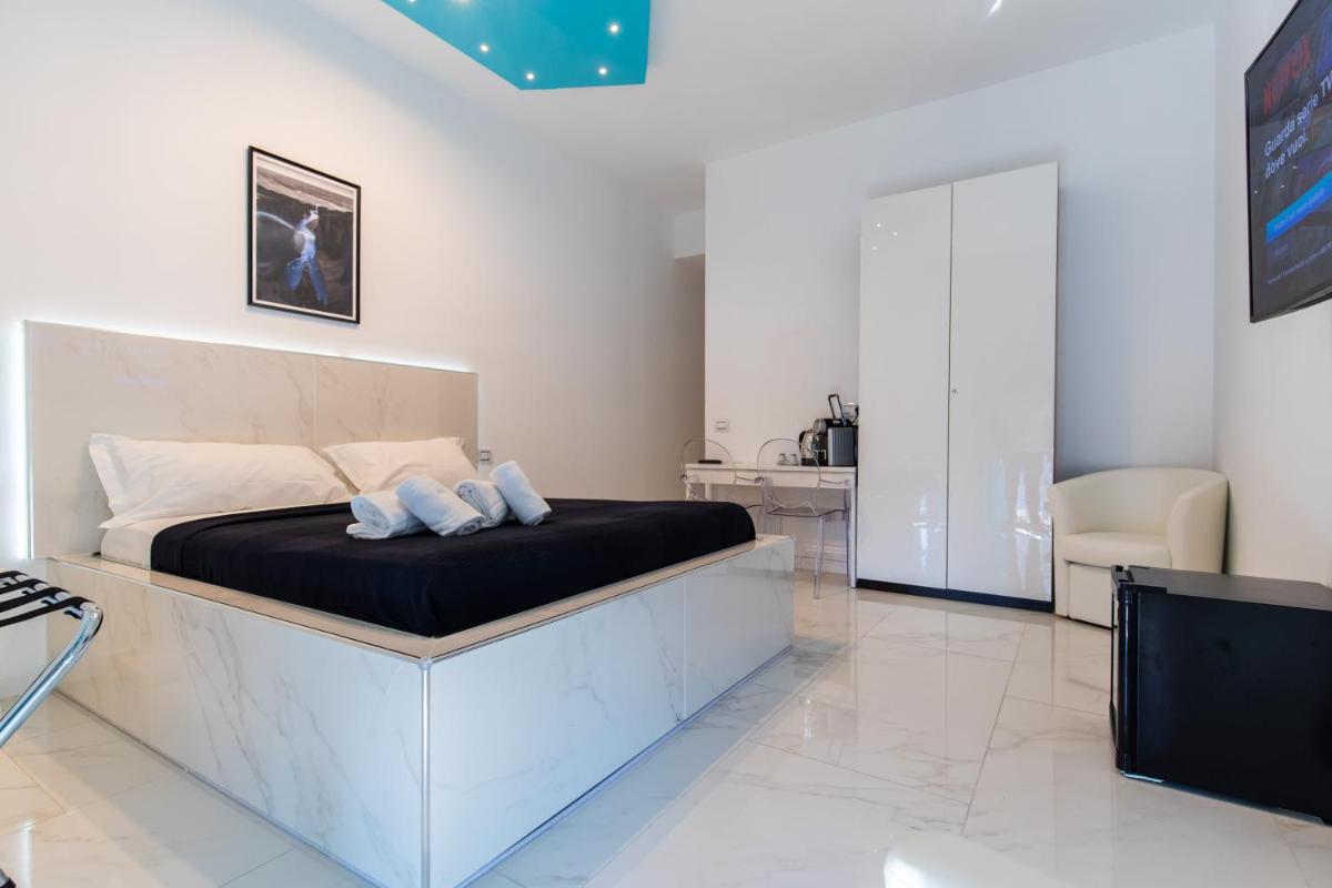 Suitetrails - Trinity Luxury Resort by Babylon Stay