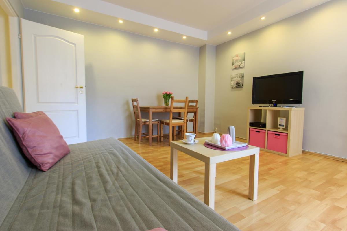 Rental Apartments Warecka - Housity