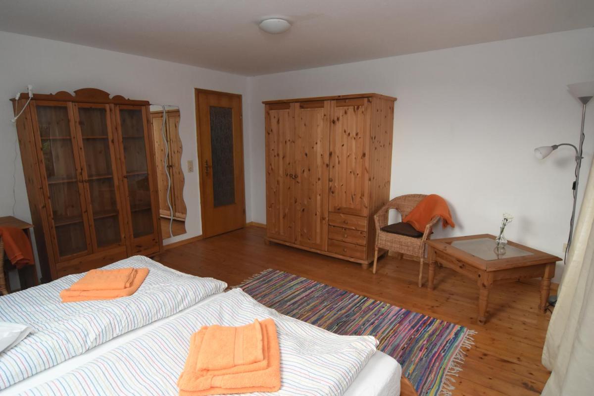 Ferienwohnung in herrlicher Waldrandlage - Housity