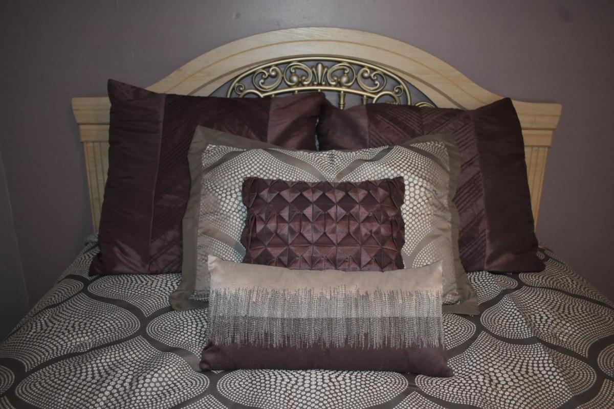 Cozy 2 Bedroom House - Housity