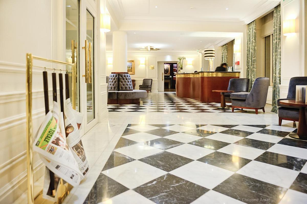 Hall ou réception de l'établissement Hôtel de Sèze & Spa Bordeaux Centre