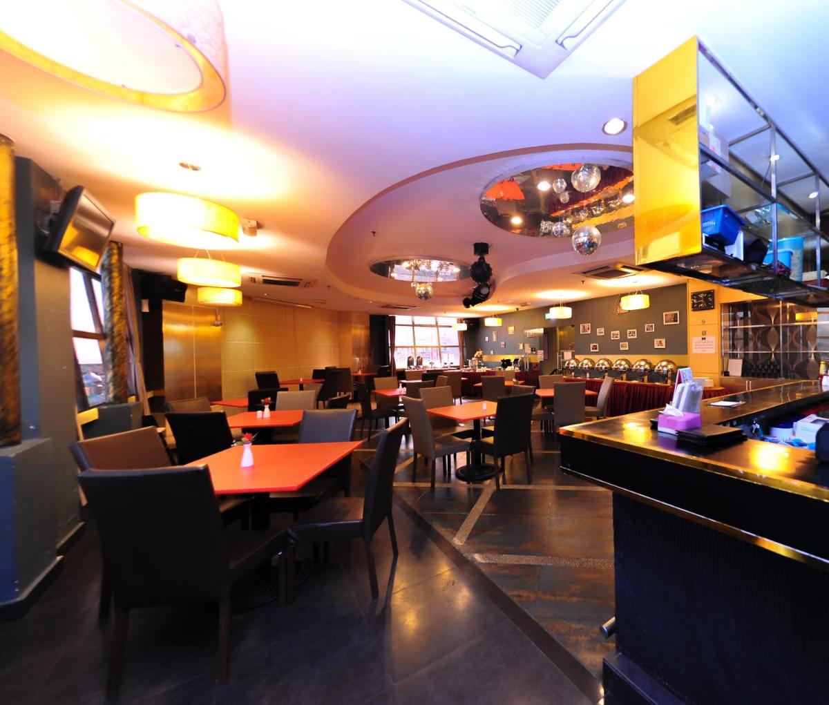 Suitetrails - Shervinton Executive Boutique Hotel